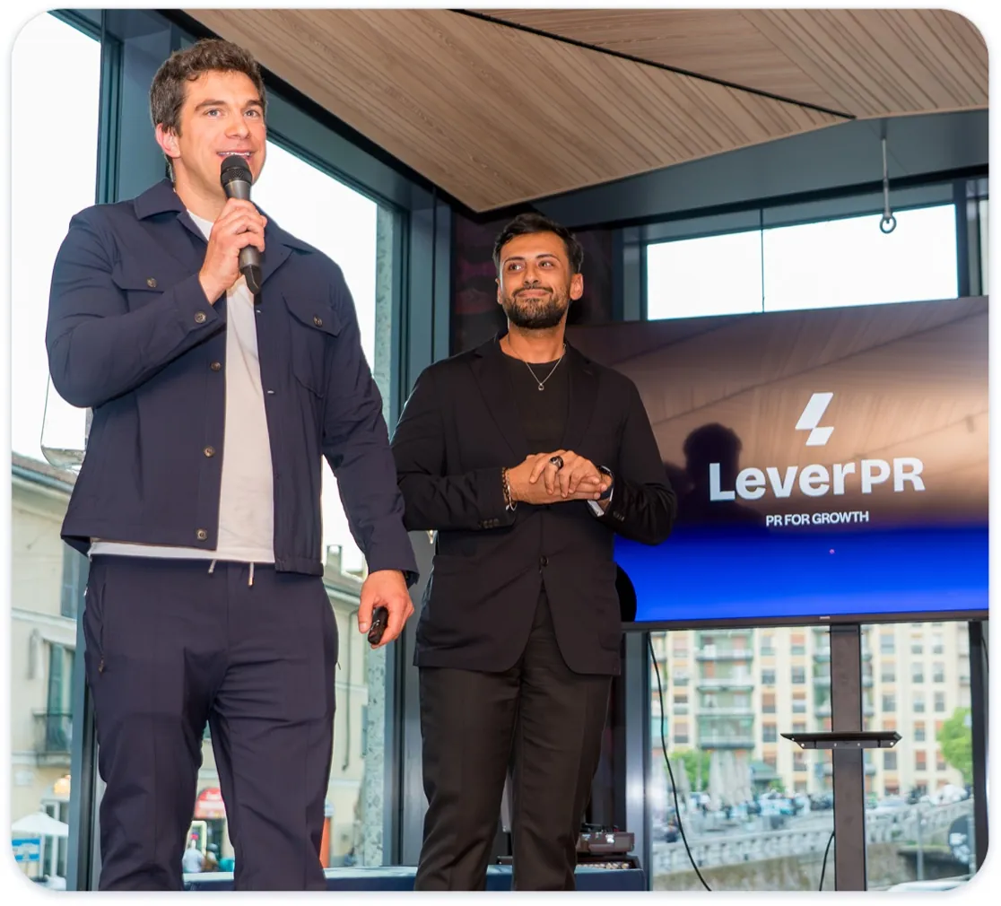 Il team di Lever PR sul palco